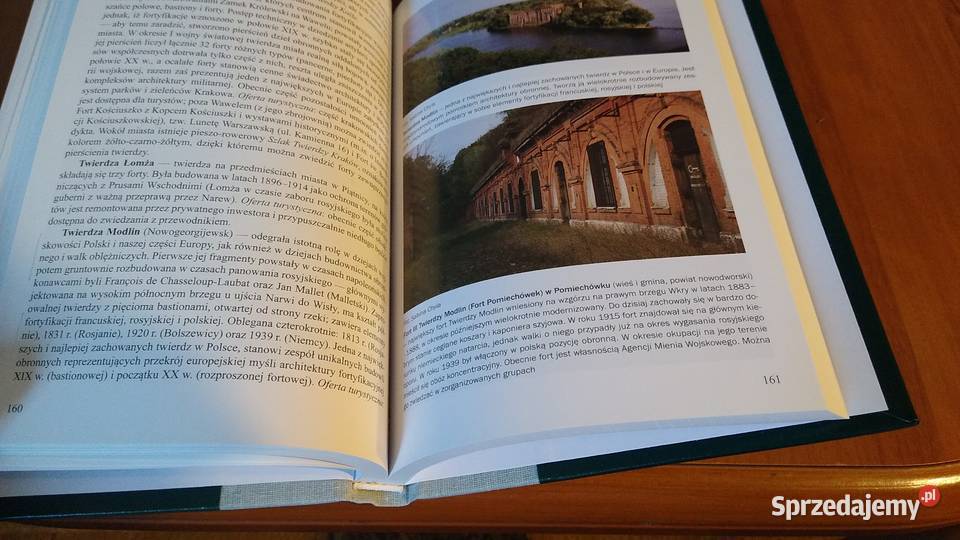 Militarna turystyka kulturowa Tadeusz Jędrysiak Książki naukowe i popularnonaukowe Gdańsk