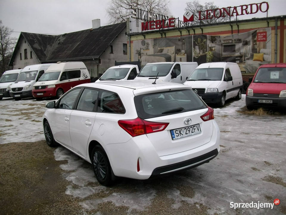 Toyota Auris 14 90 stan techniczny II 2012 wielofunkcyjna kierownica śląskie Katowice sprzedam
