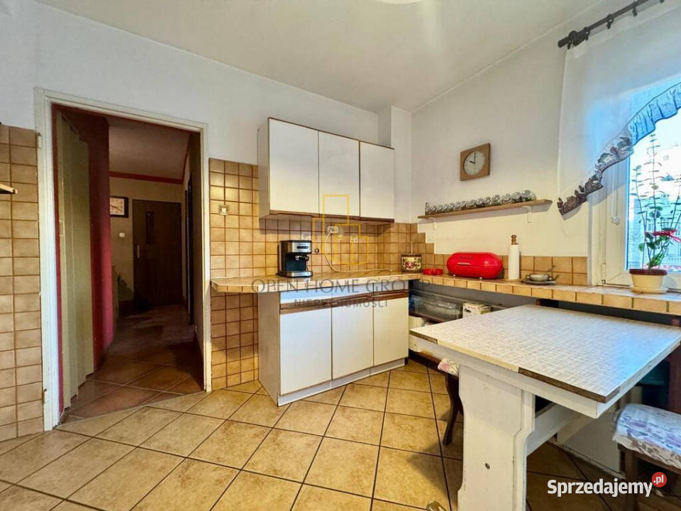 Pełny rozkład 4 pokoje komórka duży balkon