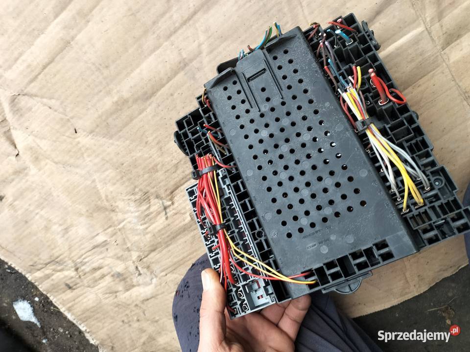 SKRZYNKA BEZPIECZNIKÓW VOLVO S80 S 80 24 9494673 lubelskie