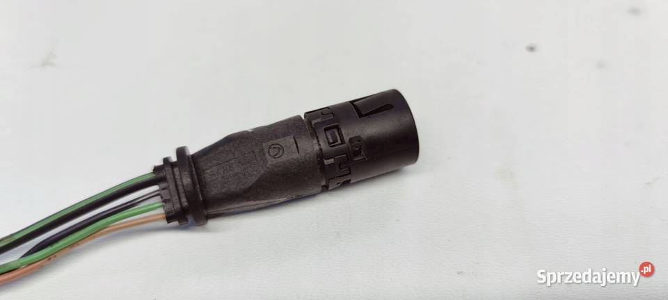 PRZEWÓD ŚWIECY ŻAROWEJ AUDI VW SEAT 04L971785 Materiały instalacyjne