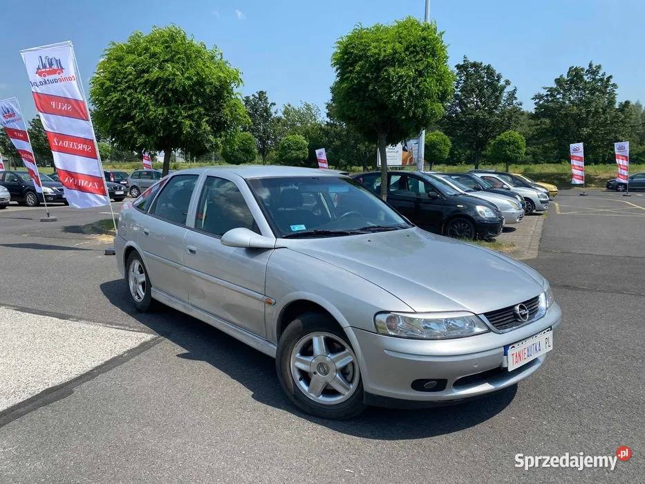 Opel Vectra B 18 Benzyna2001Okazja Rok produkcji 2001 Łódź