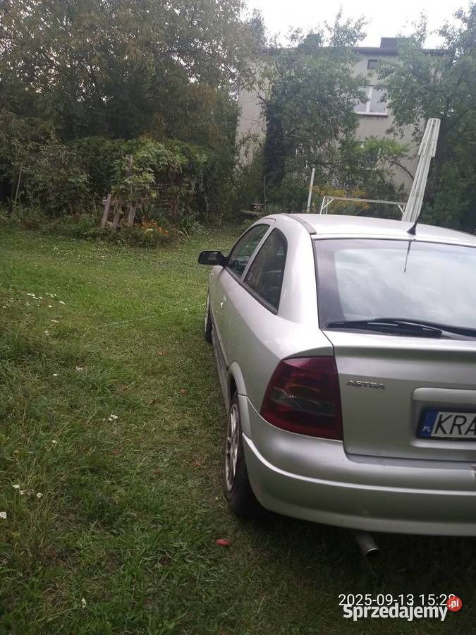 Astra stan nieuszkodzony