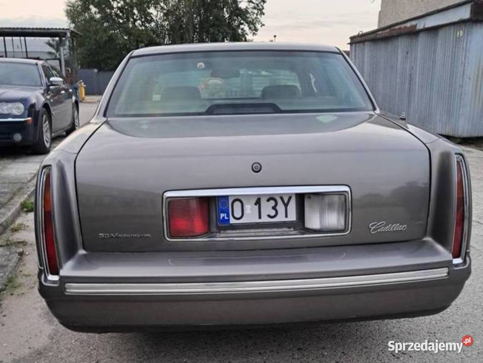 Cadillac Deville V8 zarejestrowany sprawny Poznań sprzedam