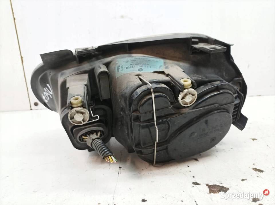 LAMPA PRZÓD PRAWA 1J1941016B VW Volkswagen Golf świętokrzyskie