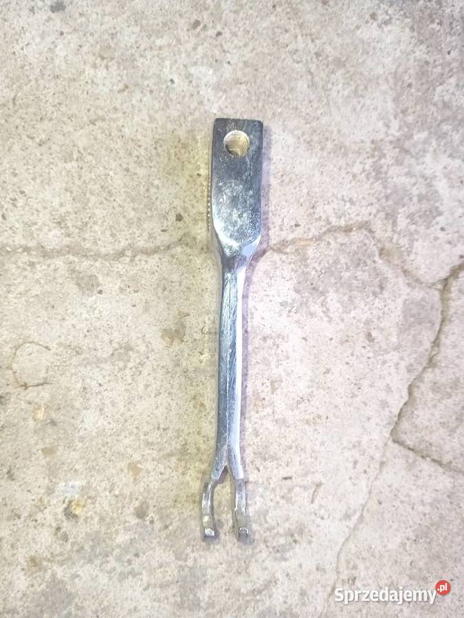 Junak M07 dźwigienka rozpieraka hamulca Maluszyn