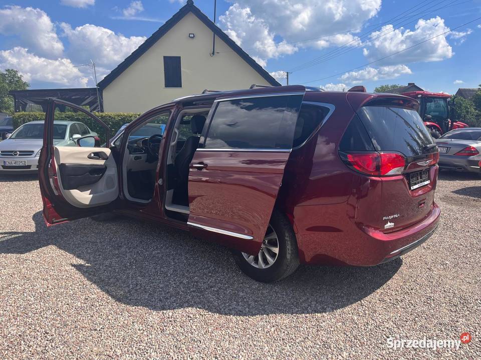 Chrysler Pacifica 36 Touring L 2019 benzyna z aluminiowe felgi sprzedam