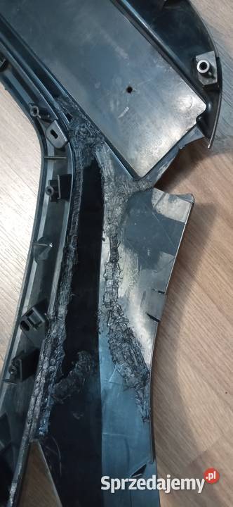 GRILL ATRAPA NISSAN LEAF II 2022 osobowe Zderzaki