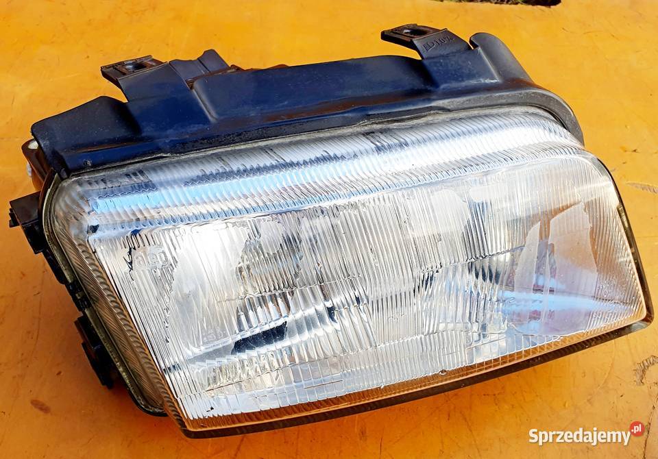 AUDI A4 B5 REFLEKTOR PRAWY ORG 8DO941004A mazowieckie Radom