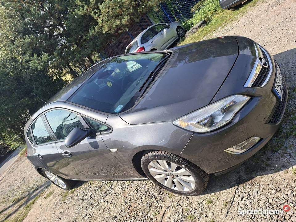 OPEL ASTRA J 17cdti 110 2010r 6biegów 240 4/5 Wrocław