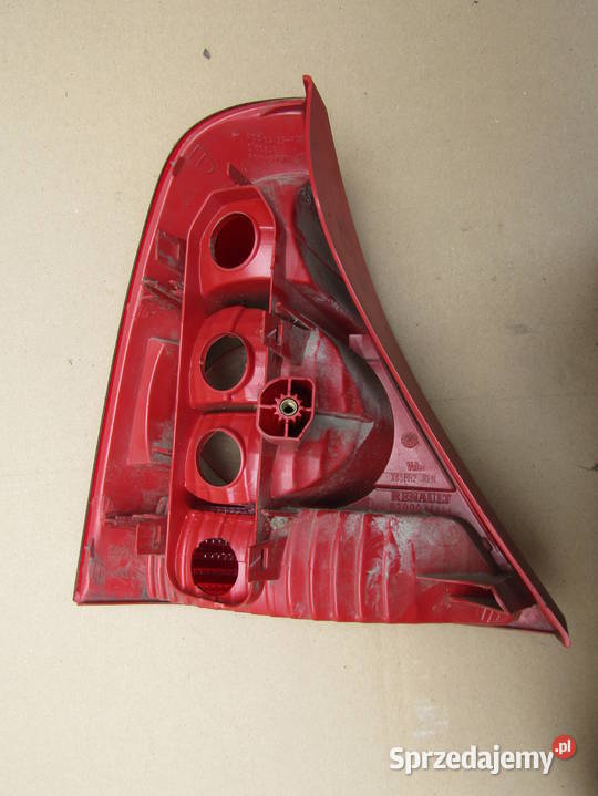 LAMPA TYLNA PRAWA RENAULT CLIO II LIFT Mysłaków