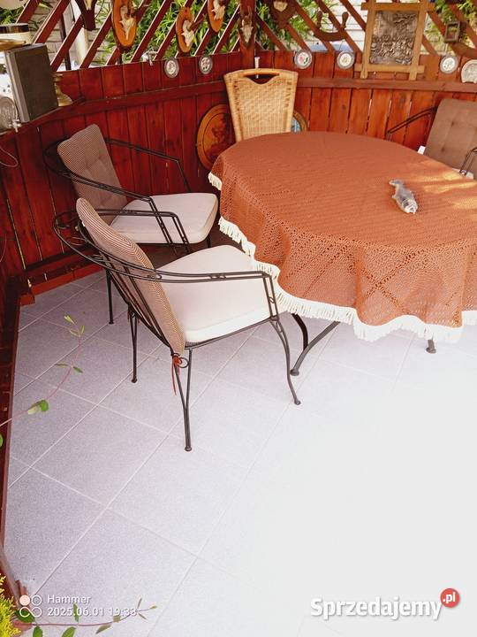 Stół i krzesła ogrodowe Twardogóra