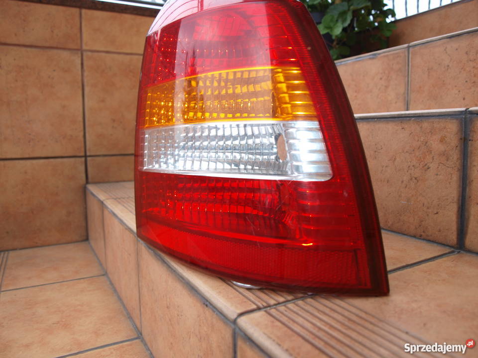 Opel Astra 2 lampa prawa tył 1998 2004r europa Oświetlenie Kalisz