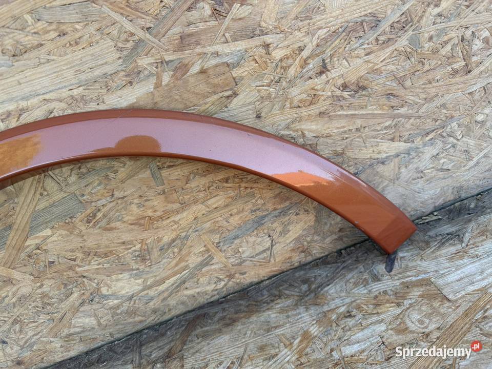 Listwa błotnika tył tylna prawa rh Ford custom osobowe