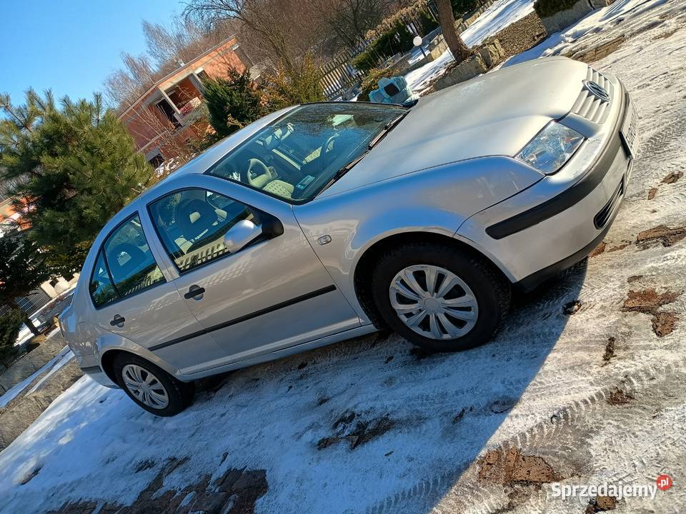 SUPER STAN VW BORA z roku 2001 benzyna Ruda Śląska