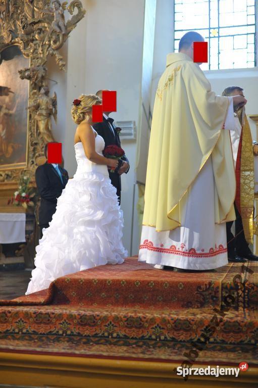 Suknia ślubna w stylu hiszpańskim Odzież ślubna