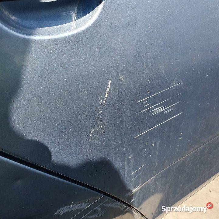 DRZWI PRAWE TYŁ SKODA FABIA II LF5X