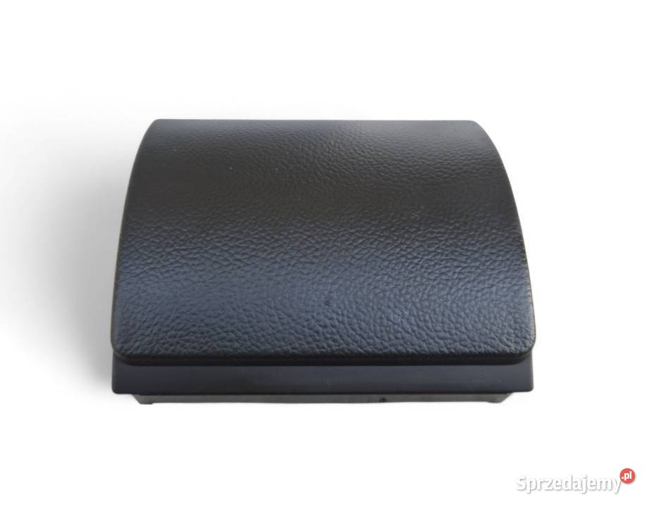 POPIELNICZKA TUNELU TYŁ AUDI A3 8L LEON I TOLEDO świętokrzyskie Działoszyce