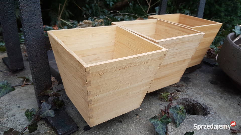 Trzy drewniane osłonki na doniczki Myszków sprzedam