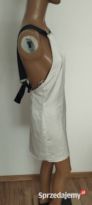 sukienka MISSGUIDED DRing Strap Low Back Shift biały Zamość