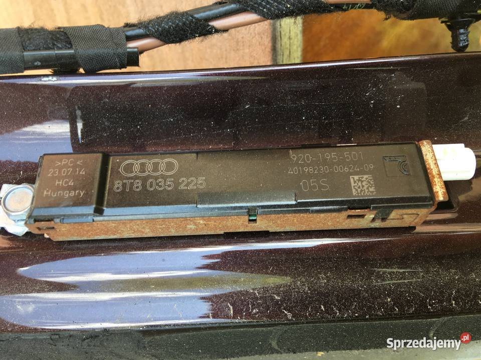 Wzmacniacz antenowy Audi A5 S5 8T Spb 8T8035225 Szczecin