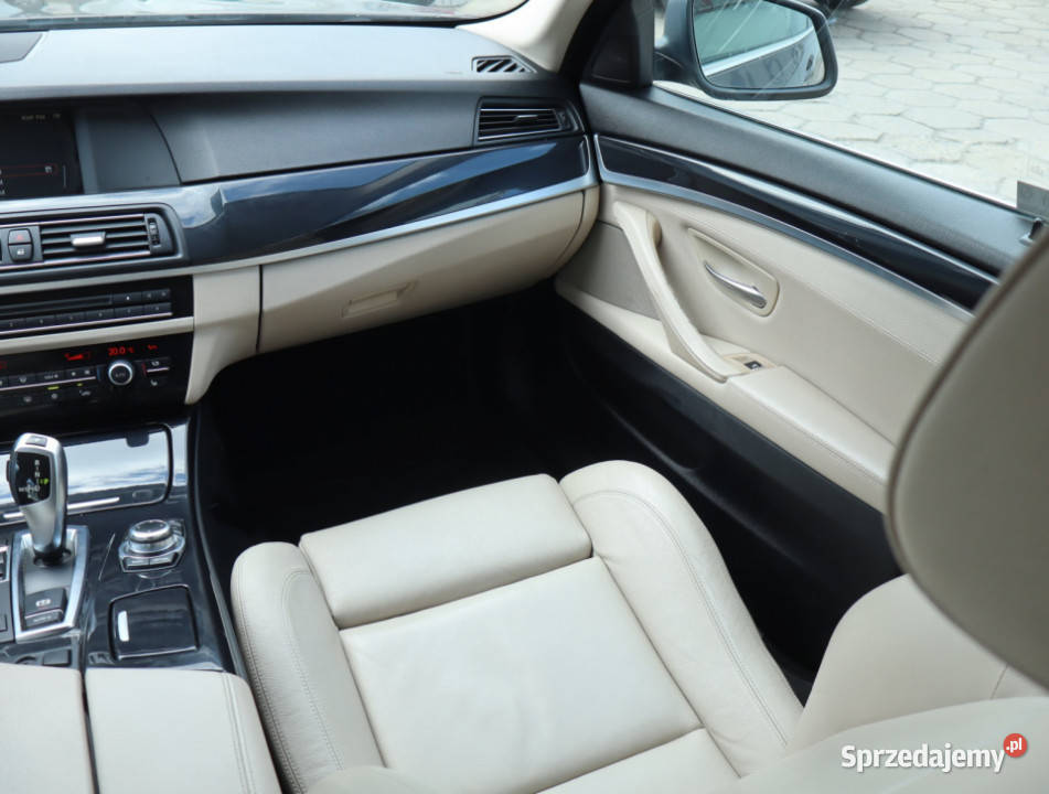 BMW 5 520d światła do jazdy dziennej Łódź
