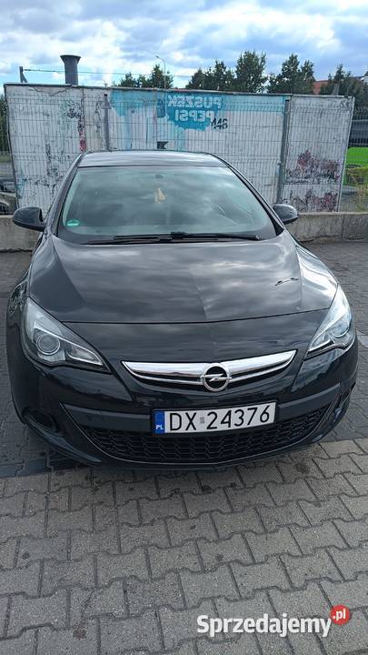 Opel Astra 16 benzyna 170 2014r Wrocław