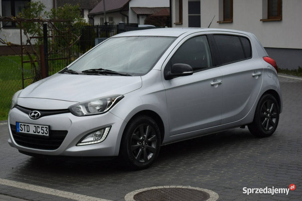 Hyundai i20 12B Klima Grzane Fotele Led 2014r 2 Hatchback sprzedam