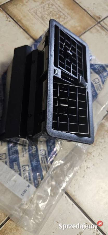 Fiat 126pNowaoryginalna kratka wlotu powietrza osobowe Barlinek