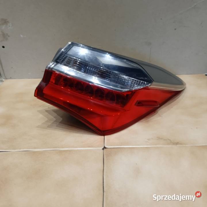 Toyota Corolla e16e18 ledlampa tylna prawa sprzedam