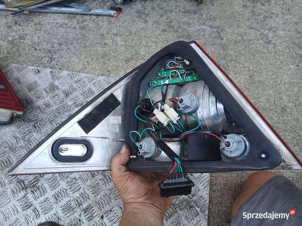 Lampa tył tylna komplet Mercedes w203 C klasa Części samochodowe Radłów