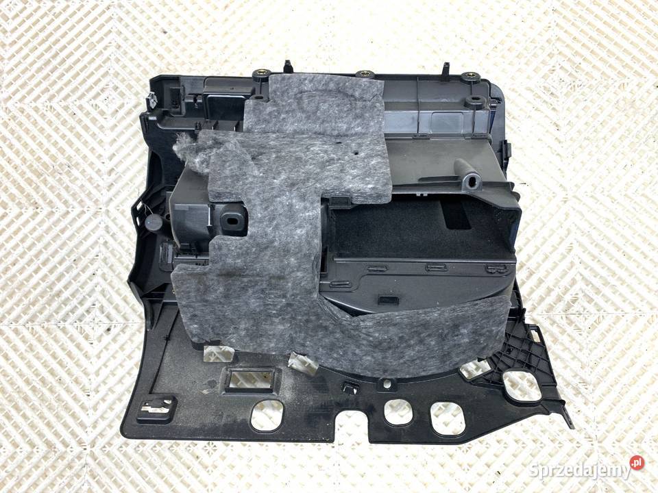 SCHOWEK PASAŻERA AUDI A4 B8 Kombi 0715