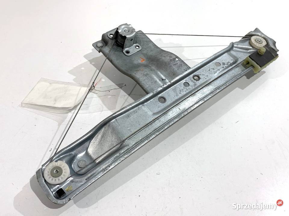 PODNOŚNIK SZYBY PRAWY TYŁ DACIA DUSTER podkarpackie