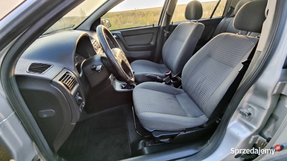 Opel Astra 20dti 2002r doinwestowany manualna Astra Nieznaszyn