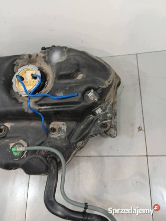 ZBIORNIK PALIWA BAK POMPA 40 TDI 4M0201021EC