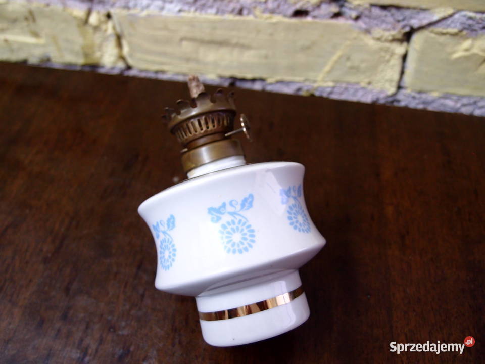 lampa naftowa porcelana Bogucice produkcja PRL Łódź