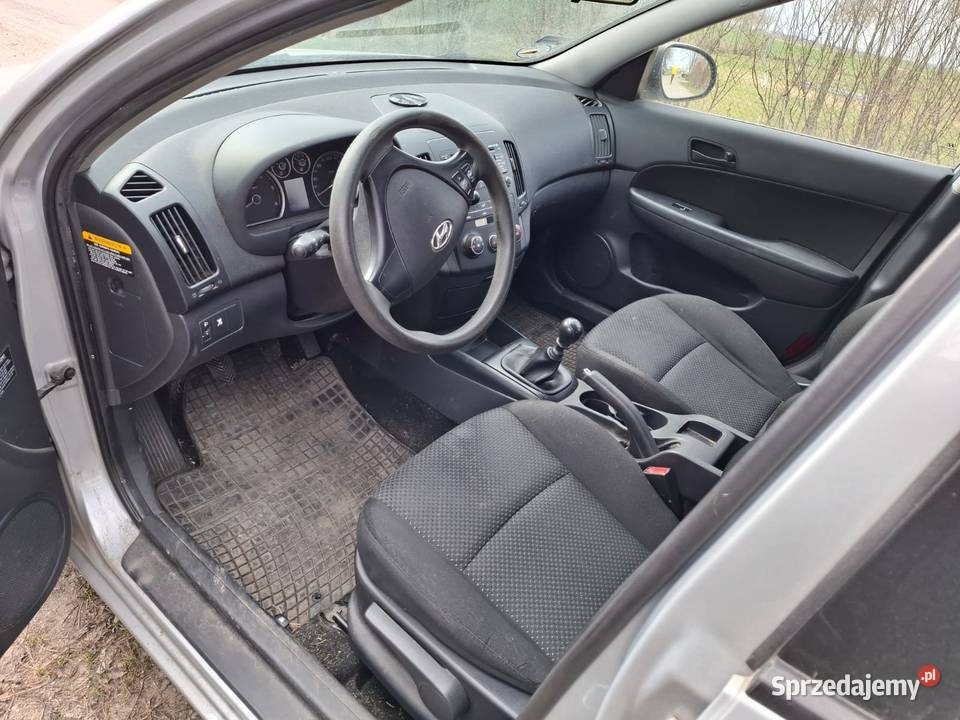Hyundai i30 2009 idealny na projekt na części manualna Galinki