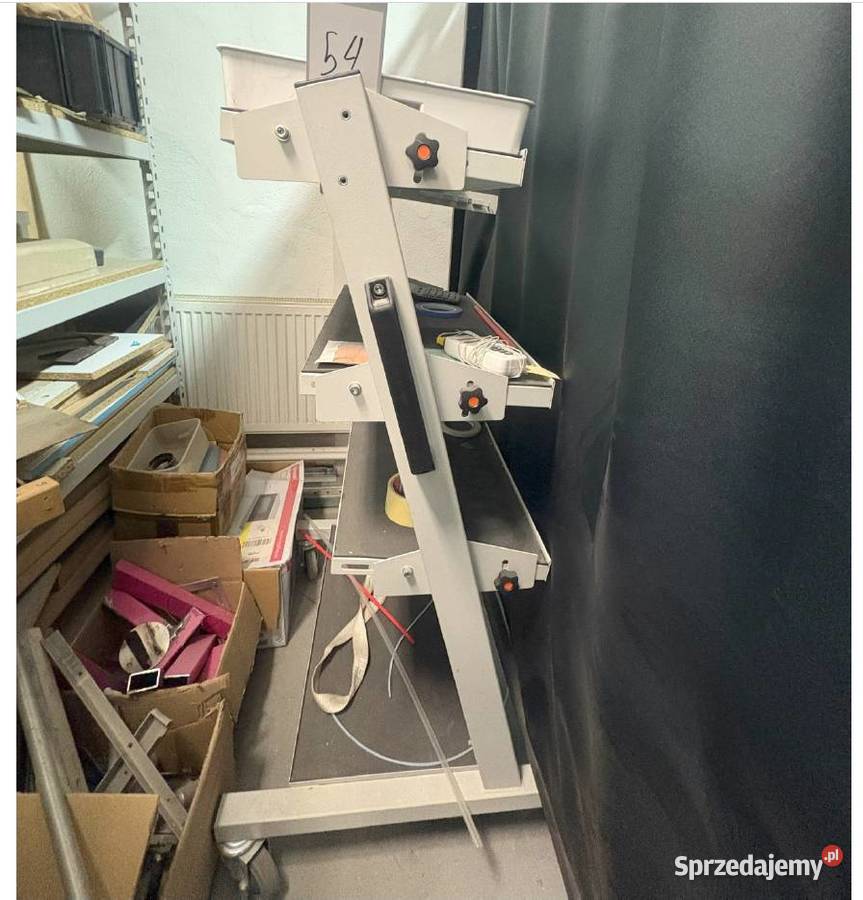 Regał warsztatowy na kółkach