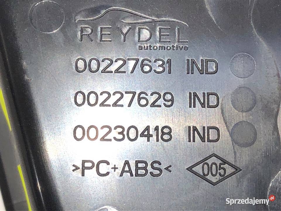 SCHOWEK KONSOLI ŚRODKOWY RENAULT CAPTUR I