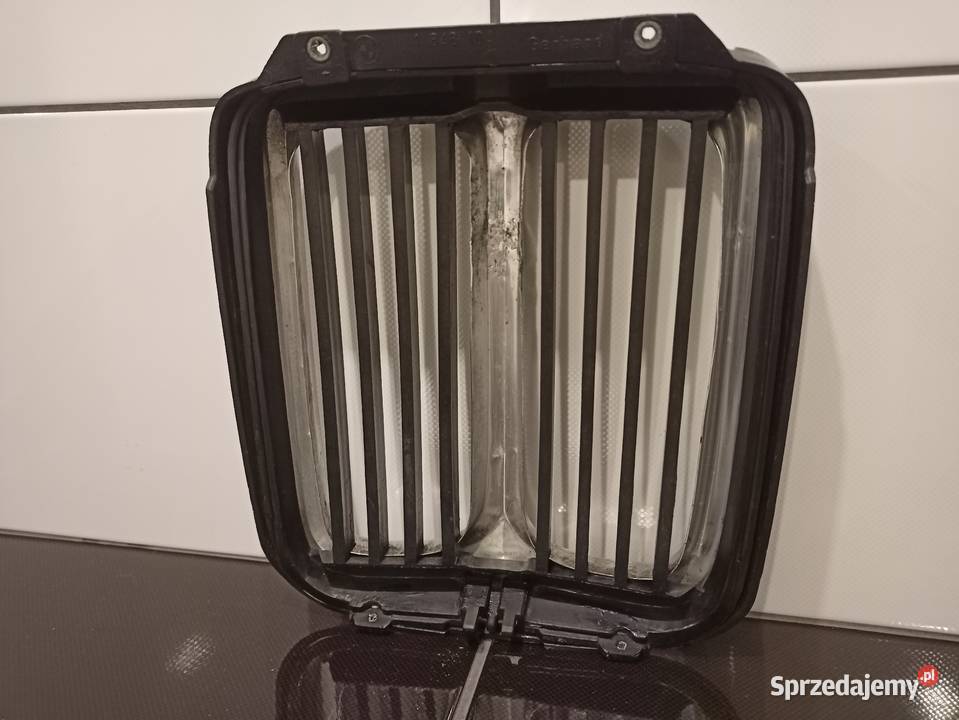BMW E12 nerki grill atrapa przednia chłodnicy Sieradz