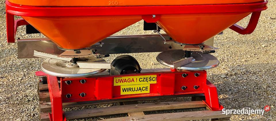HIT 2026 Rozsiewacz nawozów 850 1200L DEXWAL Otwock