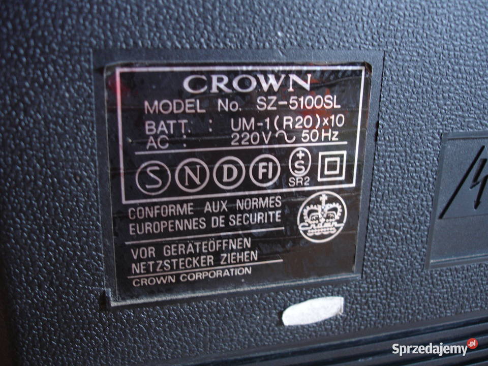 Radiomagnetofon CROWN SZ5100
