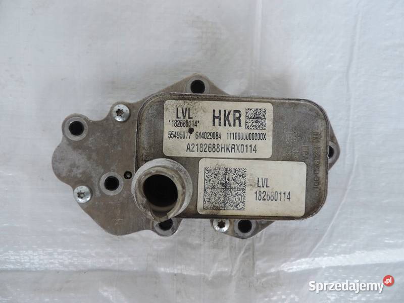 Chłodniczka oleju 16CDTI Opel Astra K V 55501530 Chłodnice oleju