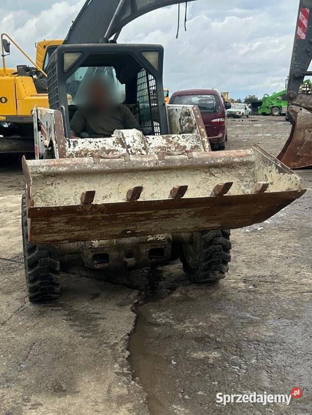 Miniładowarka BOBCAT S130 4x4 pełny VAT sprzedam