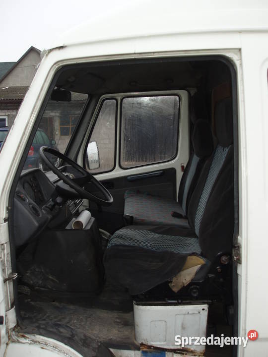 Mercedes Kaczka 310 29D 680000km Bodzentyn