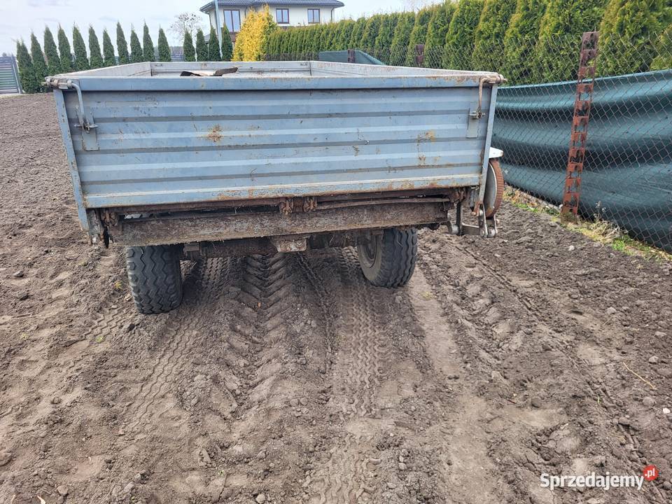 Rozrzutnik obornika dwuosiowy Rozrzutniki obornika Miedniewice