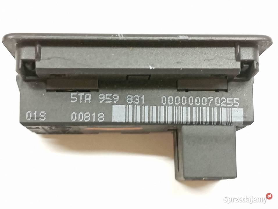 PRZEŁĄCZNIK KLAPY BAGAŻNIKA 5TA959831 VW