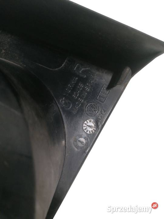 LAMPA PRAWA TYLNA TYŁ VW POLO IV 9N 3D 0109