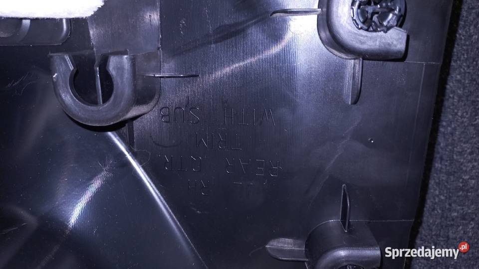 Boczek bagażnika prawy z subwooferem Alpine Jeep Sanok