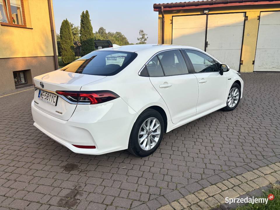 Toyota Corolla 18 Hybrid Comfort mazowieckie Wólka Przybójewska